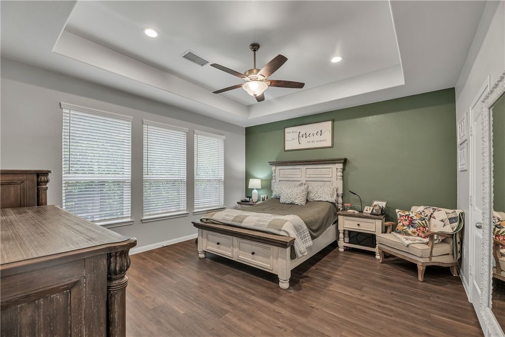 5725 Cerrillos Drive, Bryan, TX 77807 — photo 5
