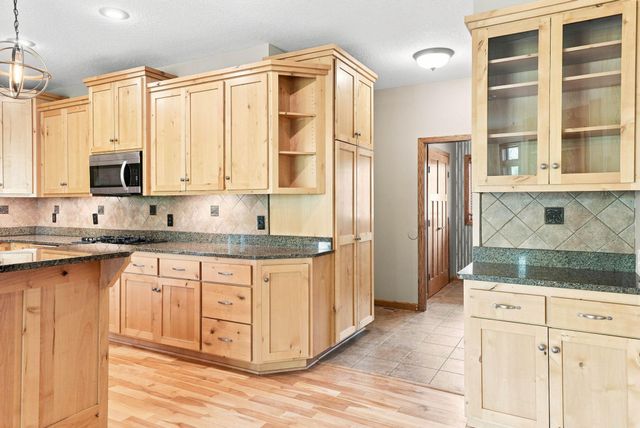 10520 106th Avenue N, Hanover, MN 55341