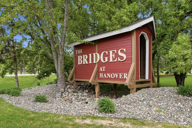 10520 106th Avenue N, Hanover, MN 55341