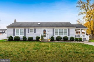 752 DUNCAN AVE, Gibbstown, NJ 08027