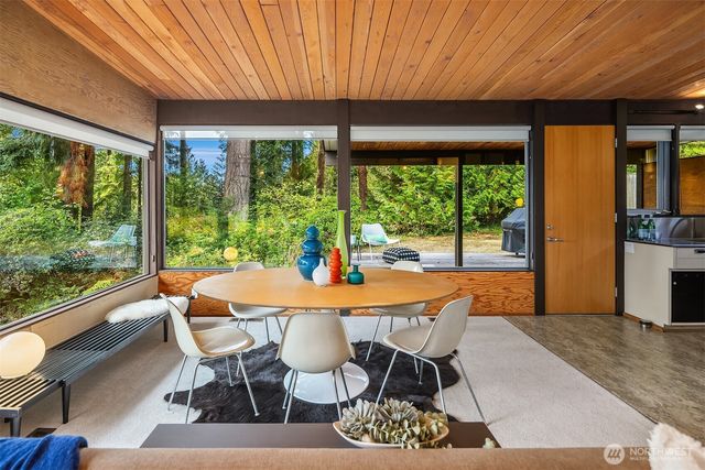 14827 SE 55th Street, Bellevue, WA 98006