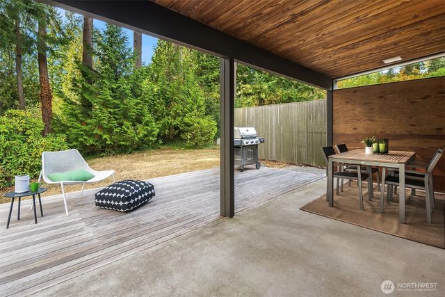 14827 SE 55th Street, Bellevue, WA 98006