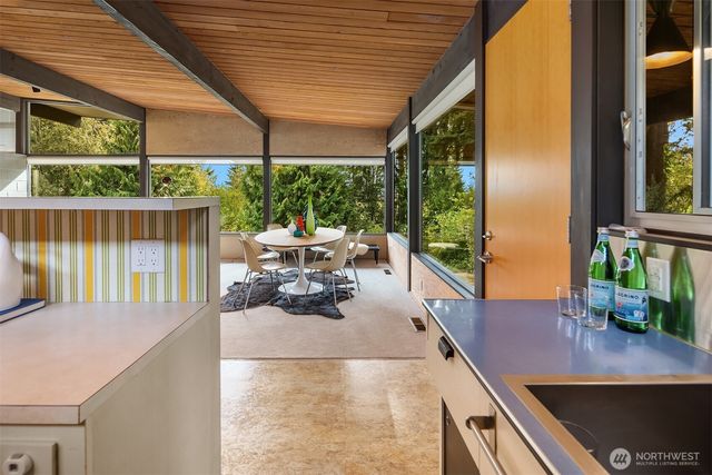 14827 SE 55th Street, Bellevue, WA 98006