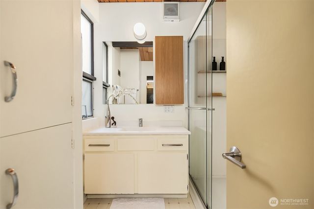 14827 SE 55th Street, Bellevue, WA 98006