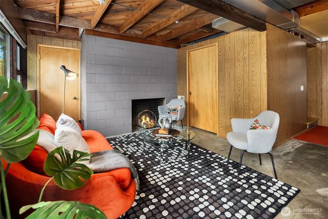 14827 SE 55th Street, Bellevue, WA 98006