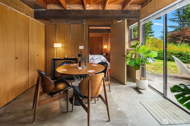 14827 SE 55th Street, Bellevue, WA 98006