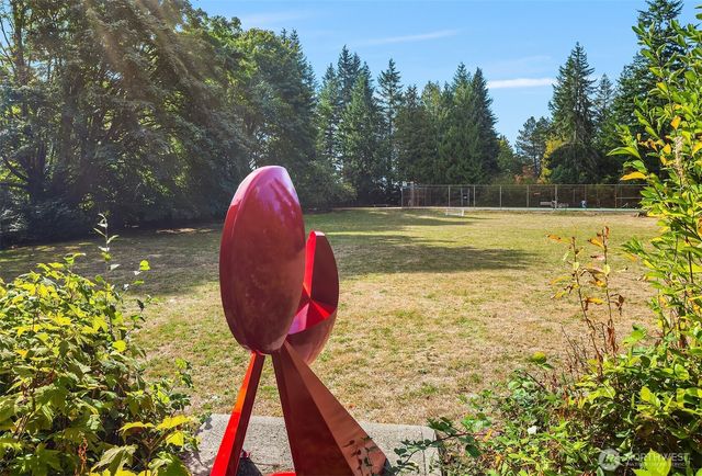 14827 SE 55th Street, Bellevue, WA 98006