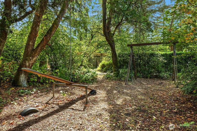 14827 SE 55th Street, Bellevue, WA 98006