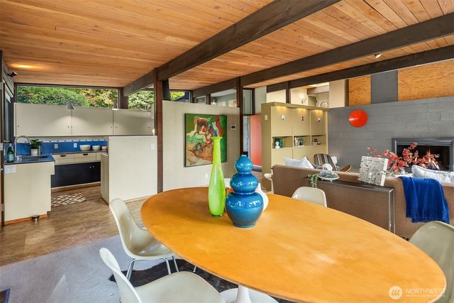 14827 SE 55th Street, Bellevue, WA 98006