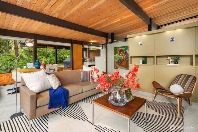 14827 SE 55th Street, Bellevue, WA 98006