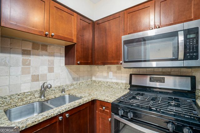 2479 Peachtree Road NE APT 708, Atlanta, GA 30305