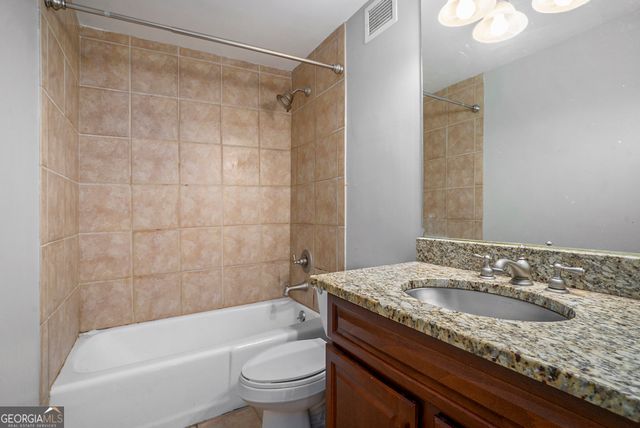 2479 Peachtree Road NE APT 708, Atlanta, GA 30305