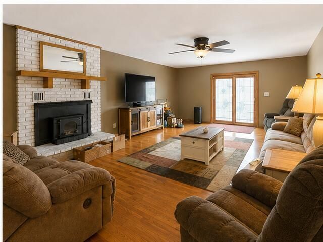 1988 Independence Boulevard, Lancaster, OH 43130