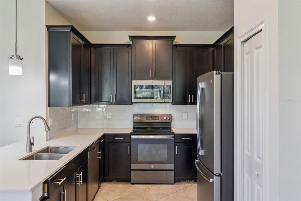 Image 12 of property listing at 11433 WHISTLING PINE WAY, Orlando, FL 32832
