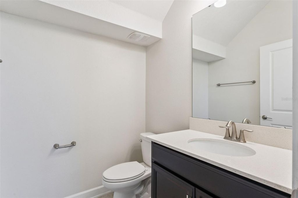 Image 26 of property listing at 11433 WHISTLING PINE WAY, Orlando, FL 32832