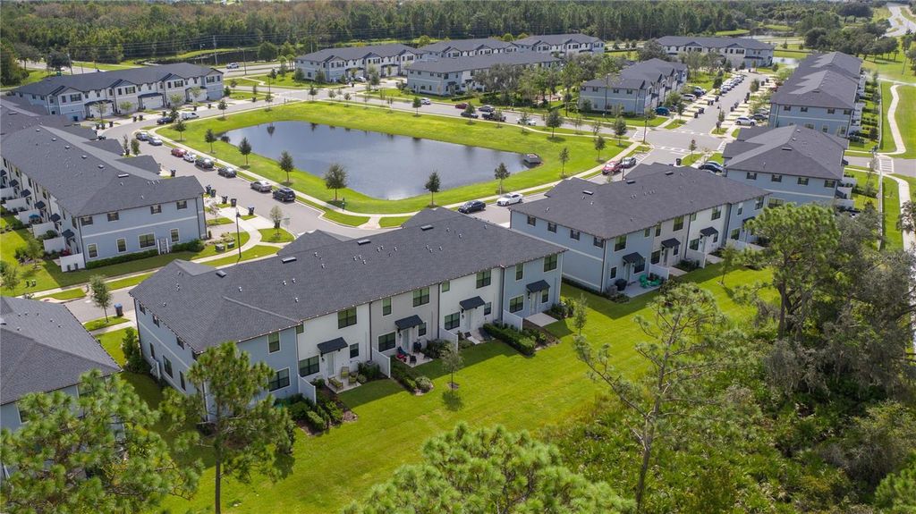 Image 38 of property listing at 11433 WHISTLING PINE WAY, Orlando, FL 32832