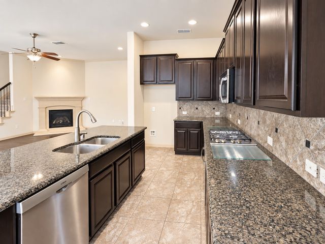 219 Carrington Lane, Lewisville, TX 75067