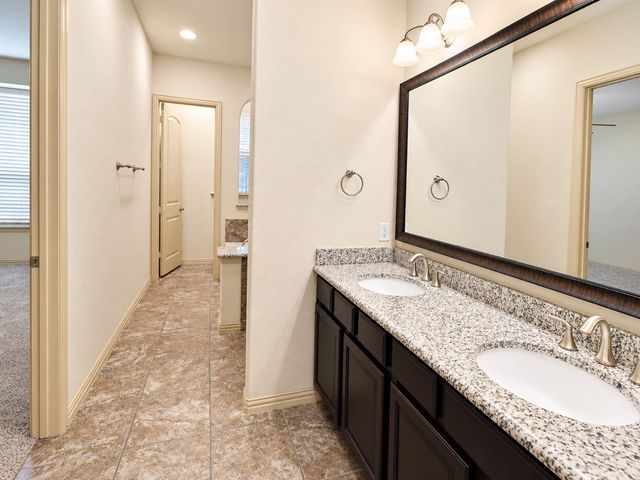 219 Carrington Lane, Lewisville, TX 75067