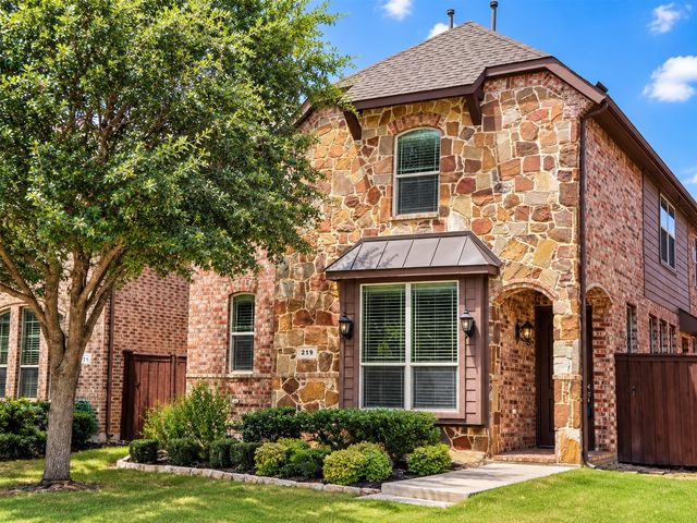 219 Carrington Lane, Lewisville, TX 75067