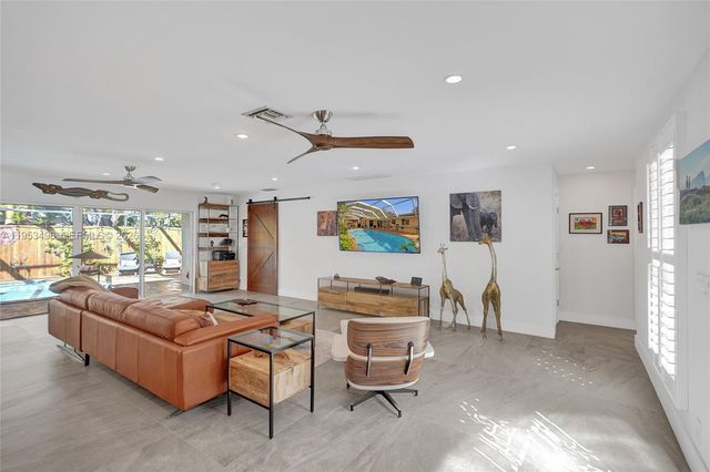 1237 Garfield St, Hollywood, FL 33019