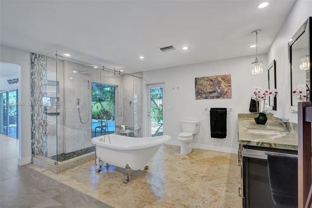 1237 Garfield St, Hollywood, FL 33019