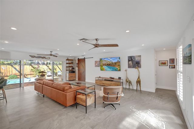 1237 Garfield St, Hollywood, FL 33019