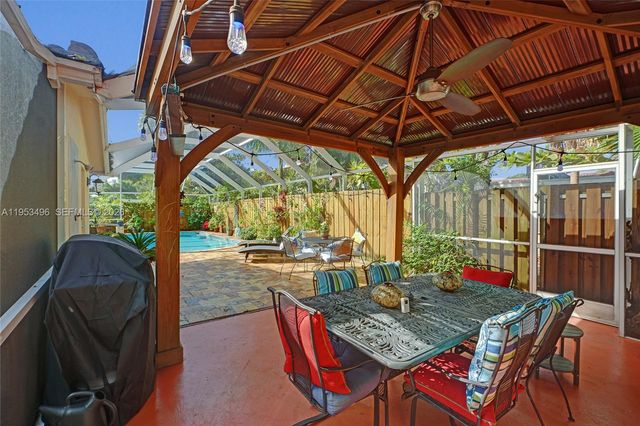 1237 Garfield St, Hollywood, FL 33019