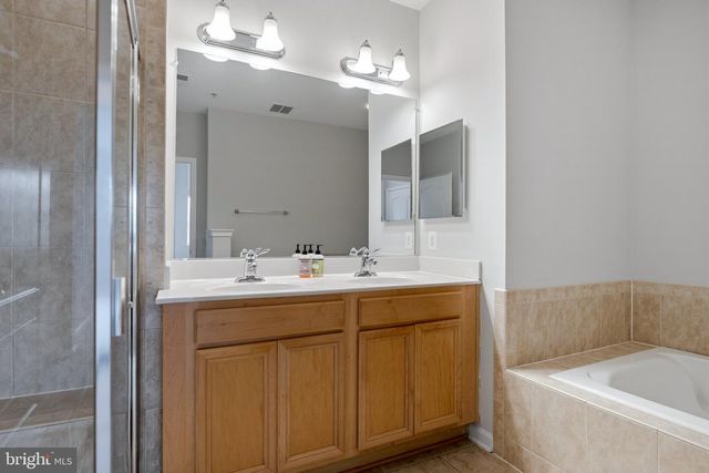 13960 GREENDALE DR, Woodbridge, VA 22191
