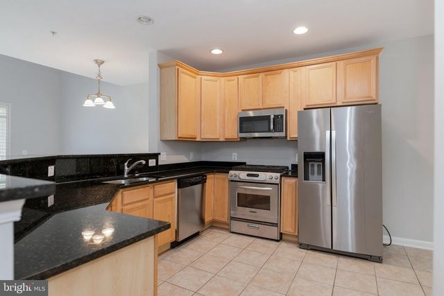 13960 GREENDALE DR, Woodbridge, VA 22191