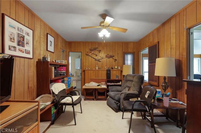 803 E La Palma, Inglewood, CA 90301