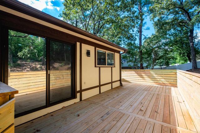 9 Brookfield Cove, Little Rock, AR 72205