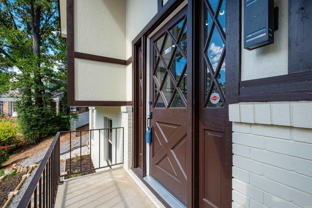 9 Brookfield Cove, Little Rock, AR 72205