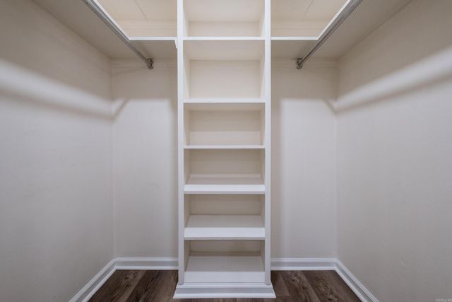 9 Brookfield Cove, Little Rock, AR 72205