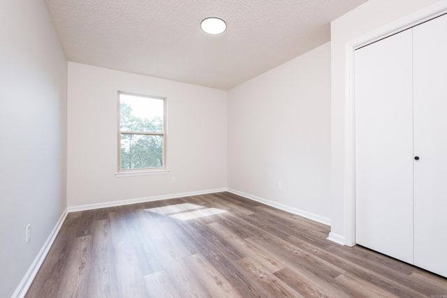 9 Brookfield Cove, Little Rock, AR 72205