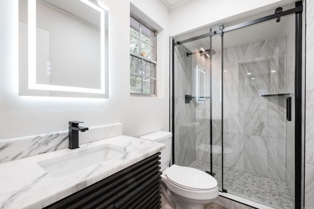 9 Brookfield Cove, Little Rock, AR 72205