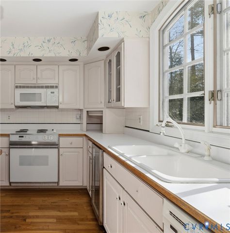 3000 Vistapoint Rd, Midlothian, VA 23113