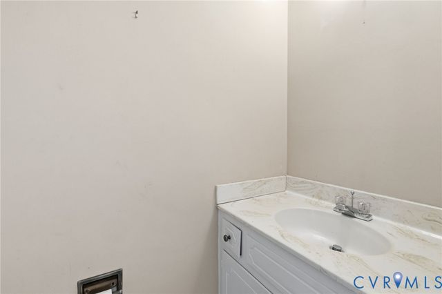 3000 Vistapoint Rd, Midlothian, VA 23113