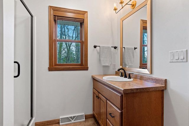 2460 WARM MEADOWS DRIVE, Green Bay, WI 54303