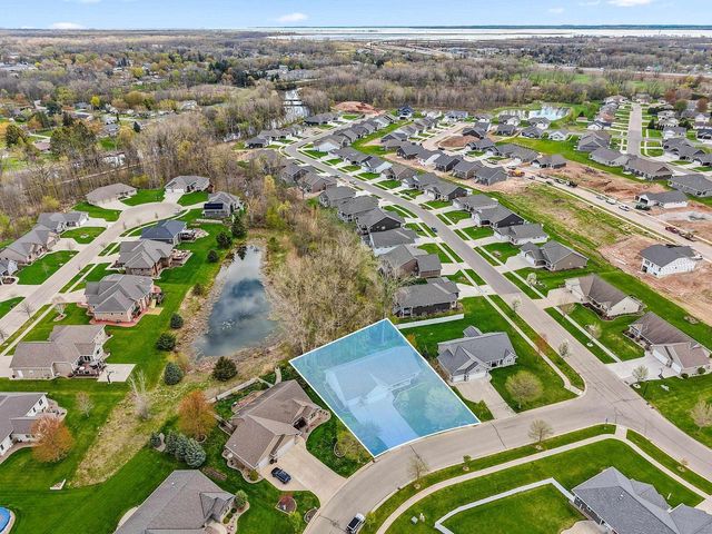 2460 WARM MEADOWS DRIVE, Green Bay, WI 54303