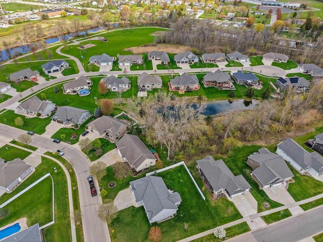 2460 WARM MEADOWS DRIVE, Green Bay, WI 54303