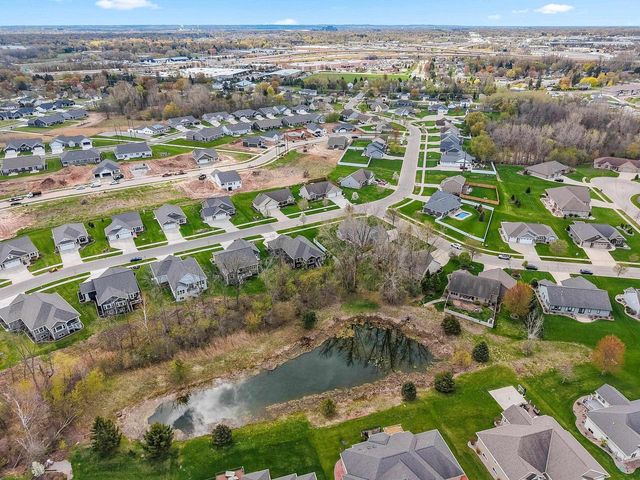 2460 WARM MEADOWS DRIVE, Green Bay, WI 54303