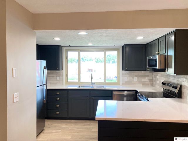 6373 S 140th Avenue, Omaha, NE 68137