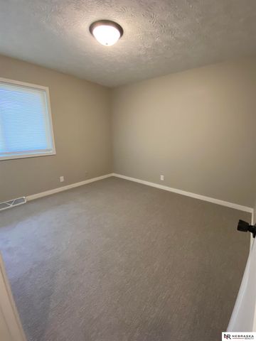 6373 S 140th Avenue, Omaha, NE 68137