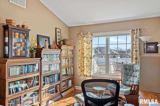 4144 Highbury Drive, Springfield, IL 62711