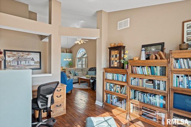 4144 Highbury Drive, Springfield, IL 62711