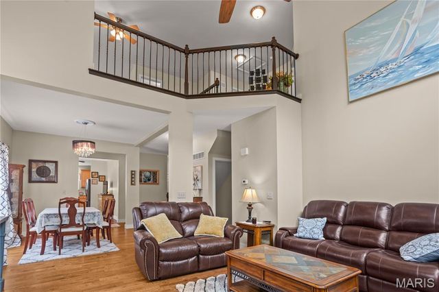 5546 Aberdour Lane, Oakville, MO 63129