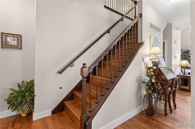 5546 Aberdour Lane, Oakville, MO 63129