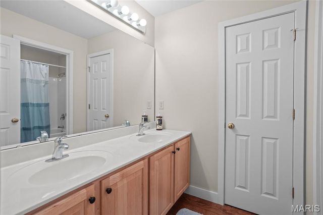 5546 Aberdour Lane, Oakville, MO 63129