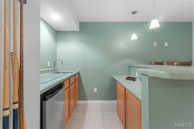 5546 Aberdour Lane, Oakville, MO 63129