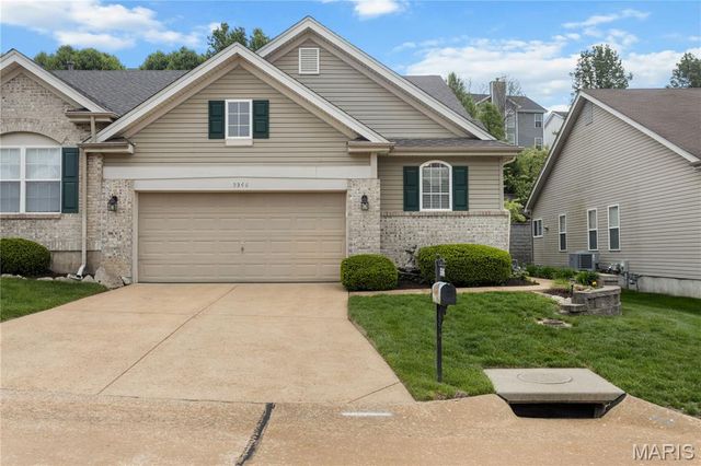 5546 Aberdour Lane, Oakville, MO 63129